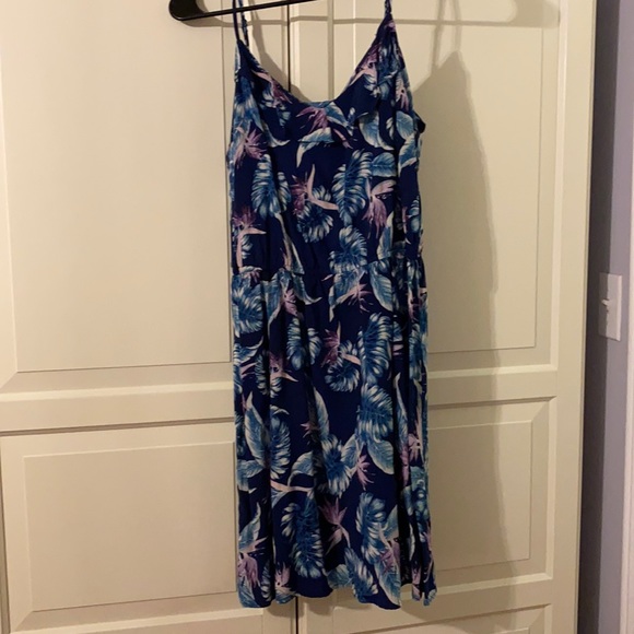 Tropical Dress - Picture 1 of 4